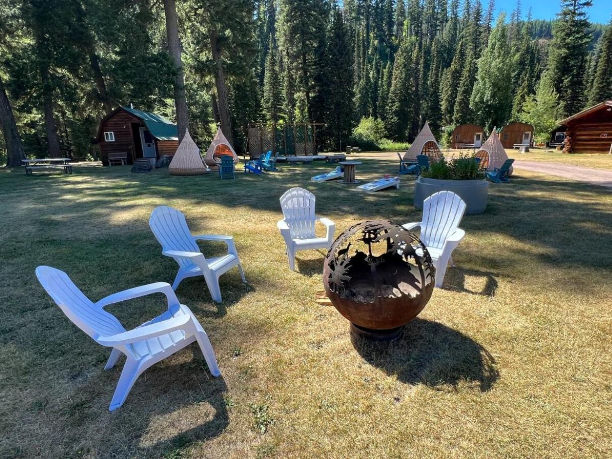 Triple G'S Resort - Cabin 3 Pinnacle Екстер'єр фото