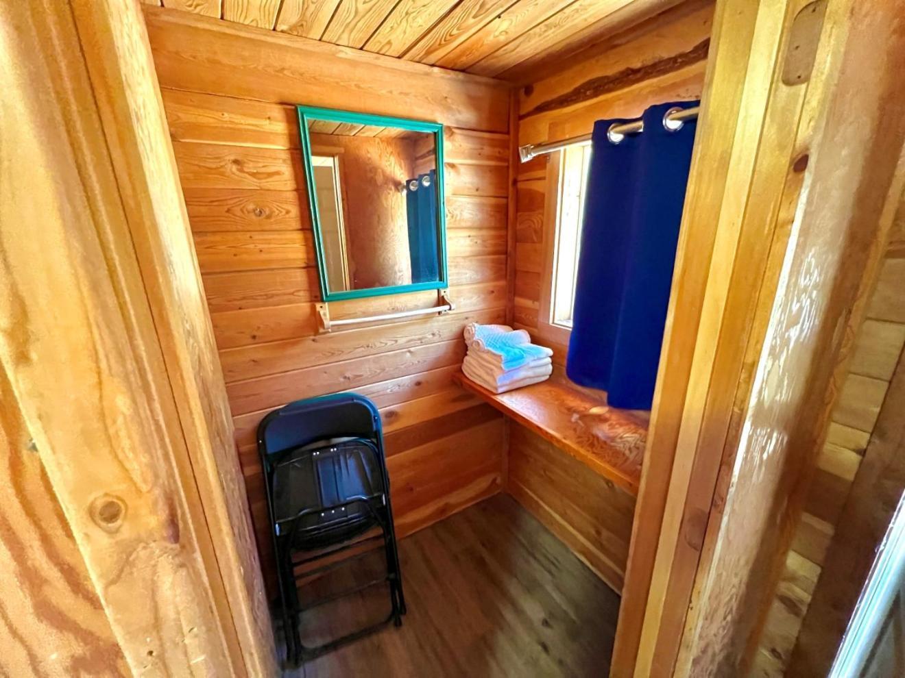 Triple G'S Resort - Cabin 3 Pinnacle Екстер'єр фото